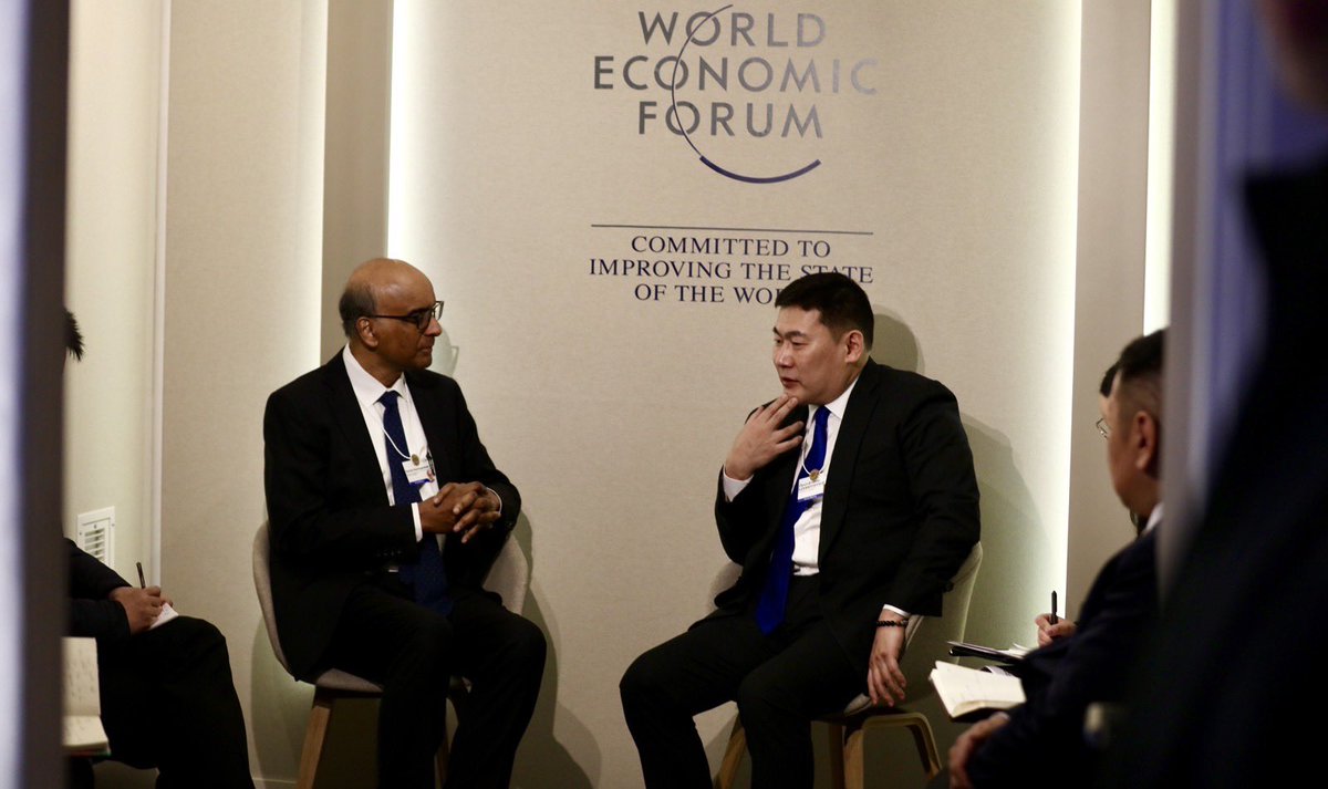 OyunerdeneMN's tweet photo. It was a pleasure meeting @Tharman_S at @WEF. Both countries parties are pleased with the genuine efforts we're collectively making to bring our projects of cooperation to fruition. Best of luck in your future endeavors, and I look forward to seeing you at the #MongolianEconomicForum.