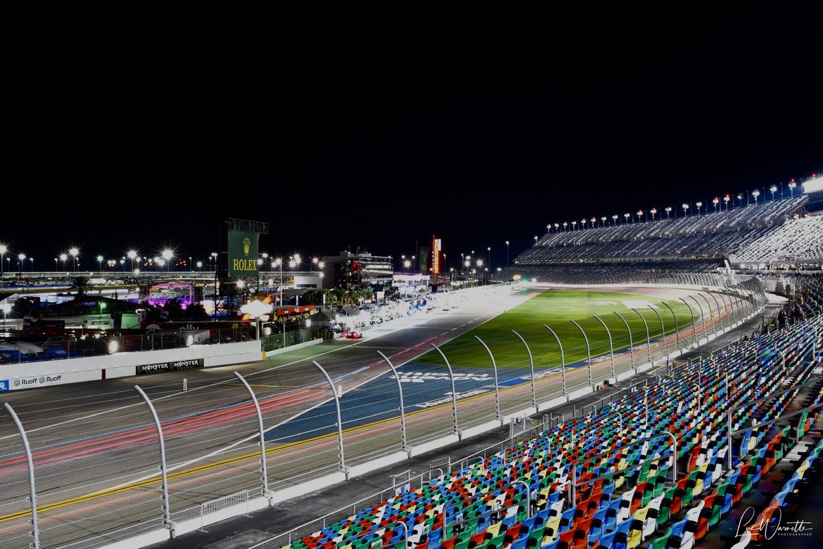 YitCowsRacing's tweet photo. After some night practice @Youremahboiblu tossed the car off to @Kurtedwa

“Night at Daytona is so cool, lots of focus required. Randy has a lot of night time stints so I was happy to warm the car up for him.” 

@iRacing Daytona 24hr starts Friday afternoon! https://t.co/vLhXoUwpZd