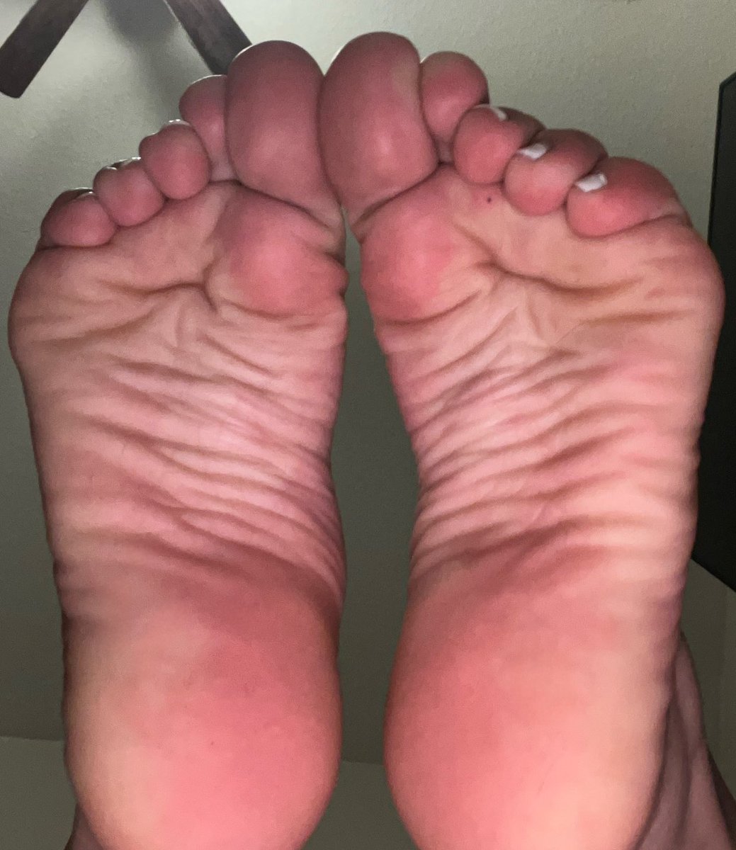 urfavmexx's tweet photo. #feetpics #feetlover #footlover #feet #size5 #latina #hispanicfeet #mexicanfeet #toes #toez #cutetoes #cutefeet #dmforcontent #dmforpics personalized content available ๐๐ heels, rings, any color hmu https://t.co/z92xCHRdeQ