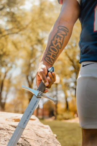 Blessed to have received my ninth official offer to continue my academic and athletic career at Sterling College 🔴🔵 <a href="/CoachTMartinezz/">Tj Martinez</a>