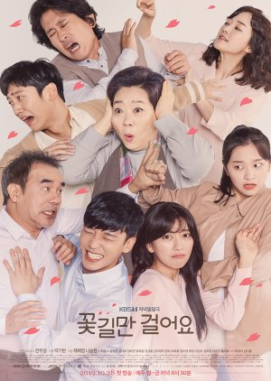 Natamarsol's tweet photo. En 2019 estuvo como parte del elenco de #BestChicken, de los dramas familiares #HomeForSummer y #UnaskedFamily
Y fue protagonista de otro minidrama web de romance #YeonnamFamily https://t.co/EZygy0X7MV