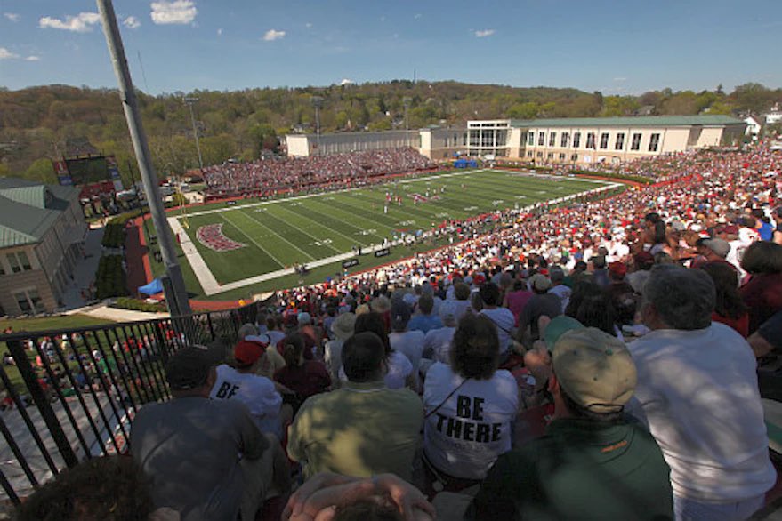 Blessed to receive a division 1 offer from Lafayette College!
<a href="/MCthedc/">Meade Clendaniel</a> <a href="/Coach_Saint/">Mike Saint Germain</a> <a href="/Coach__Trox/">John Troxell</a> <a href="/brendancahill_/">Brendan Cahill</a> <a href="/BobDecker49/">Bob Decker</a> <a href="/HKA_Tanalski/">Adam</a>