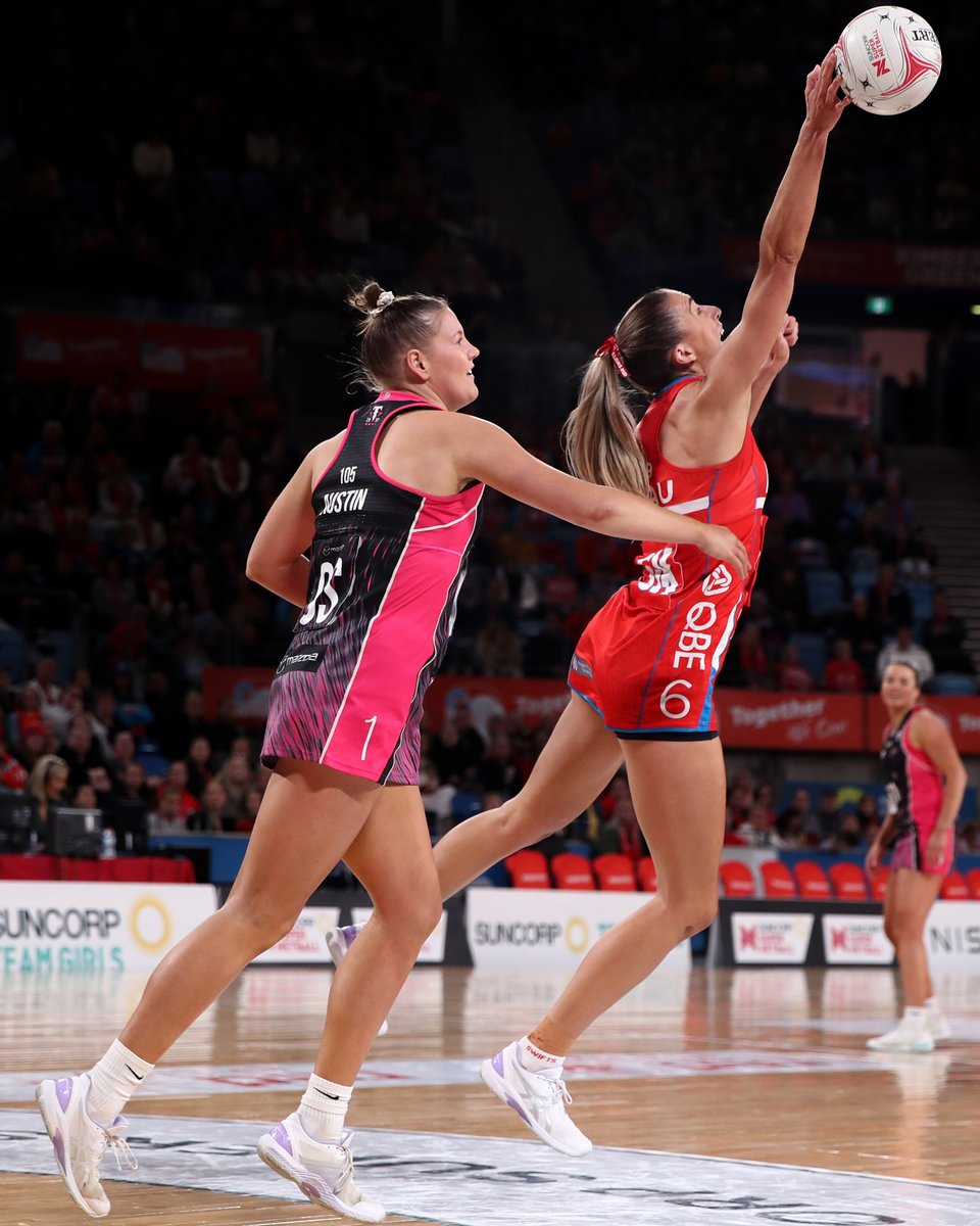 SuperNetball tweet picture