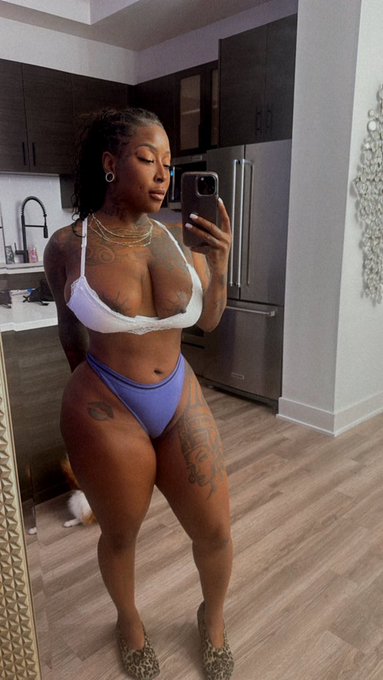 Live on Fambase  https://t.co/3QRimXAfB2 https://t.co/bUHs5DV9pP