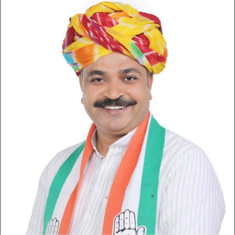 JagadeeshGrag's tweet photo. पूर्व मंत्री एवं वर्तमान अलवर ग्रामीण विधानसभा से विधायक श्री टीका राम जुली को राजस्थान विधानसभा में नेता प्रतिपक्ष बनाये जाने पर हार्दिक बधाई एवं शुभकामनाएं। 

@TikaRamJullyINC https://t.co/mbJEuVSQxX