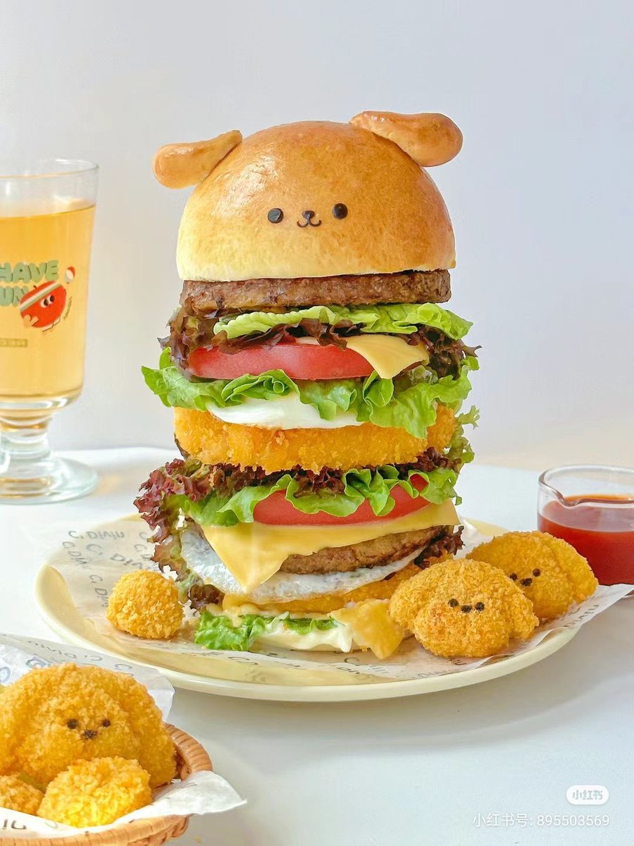 bread_vt's tweet photo. would you like the pupper 🐶 burger and nuggets value meal? https://t.co/sKviNeqt2p