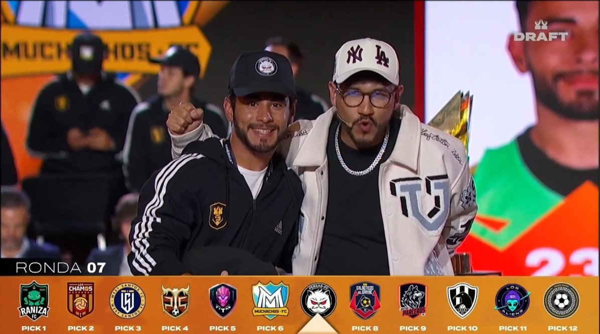 habiitas's tweet image. Vamooos @FCPersas 🫶 Andy y su nuevo hermano😎
#PersasFC #elzeein #ElZeeinExtensible2023 #KingsLeagueAmericas