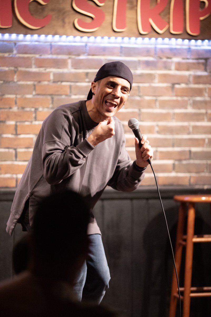 #WhatANight - I had a blast headlining our Sold Out Big Brown Comedy Show! Thanks to everyone that came out 🩶👲🏻

📸<a href="/jtcanshoot/">JT Anderson</a>