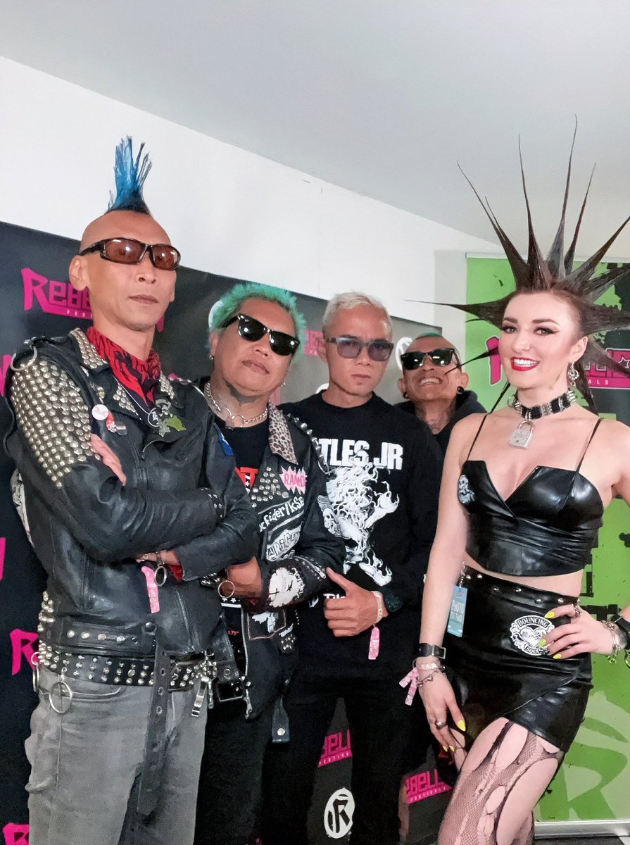 Erin Micklow (@erin_micklow) on Twitter photo BRAND NEW interview with <a href="/Turtles_Jr/">TURTLES JR</a> at <a href="/RebellionFest/">Team Rebellion</a> just went up!🇬🇧 Watch + listen at linktr.ee/erin_micklow Last Rockers TV by Erin Micklow on #youtube, #spotify, #applepodcasts & #amazonmusic!
SUBSCRIBE for 1000+ punk rock band interviews & live concert footage! 🎤🤘 BRAND NEW interview with <a href="/Turtles_Jr/">TURTLES JR</a> at <a href="/RebellionFest/">Team Rebellion</a> just went up!🇬🇧 Watch + listen at linktr.ee/erin_micklow Last Rockers TV by Erin Micklow on #youtube, #spotify, #applepodcasts & #amazonmusic!
SUBSCRIBE for 1000+ punk rock band interviews & live concert footage! 🎤🤘