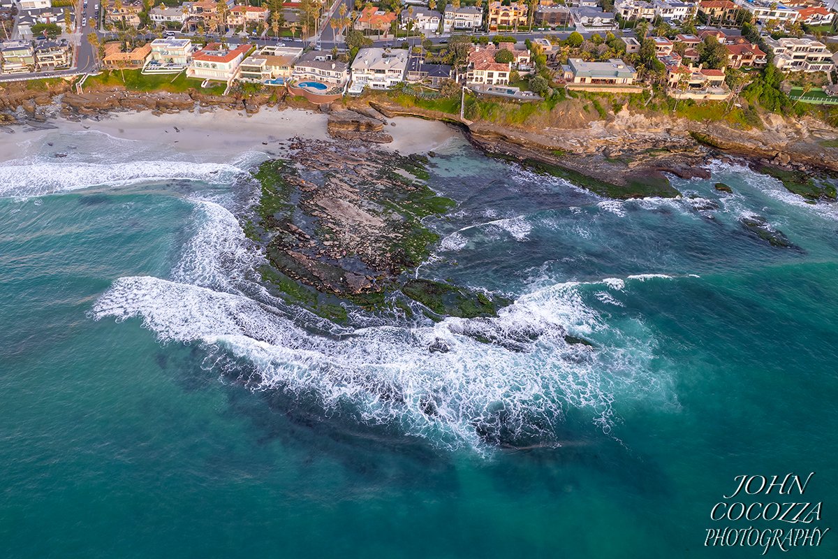 At the south end of Windansea Beach is a great reef formation. If you know, you know.
.
Prints are available. Send me DM through JohnCocozzaPhotography.com 
.
#windanseabeach #lajolla #lajollareefs #kingtides #lowtides #sandiego #aeriallandscapes #aerialphotography