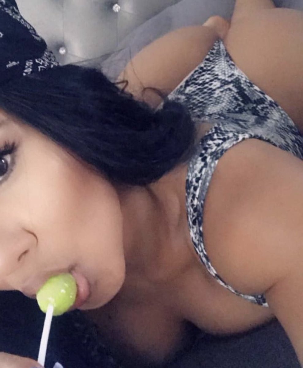 Onlyfans.com/rosemonroe
Online 😍