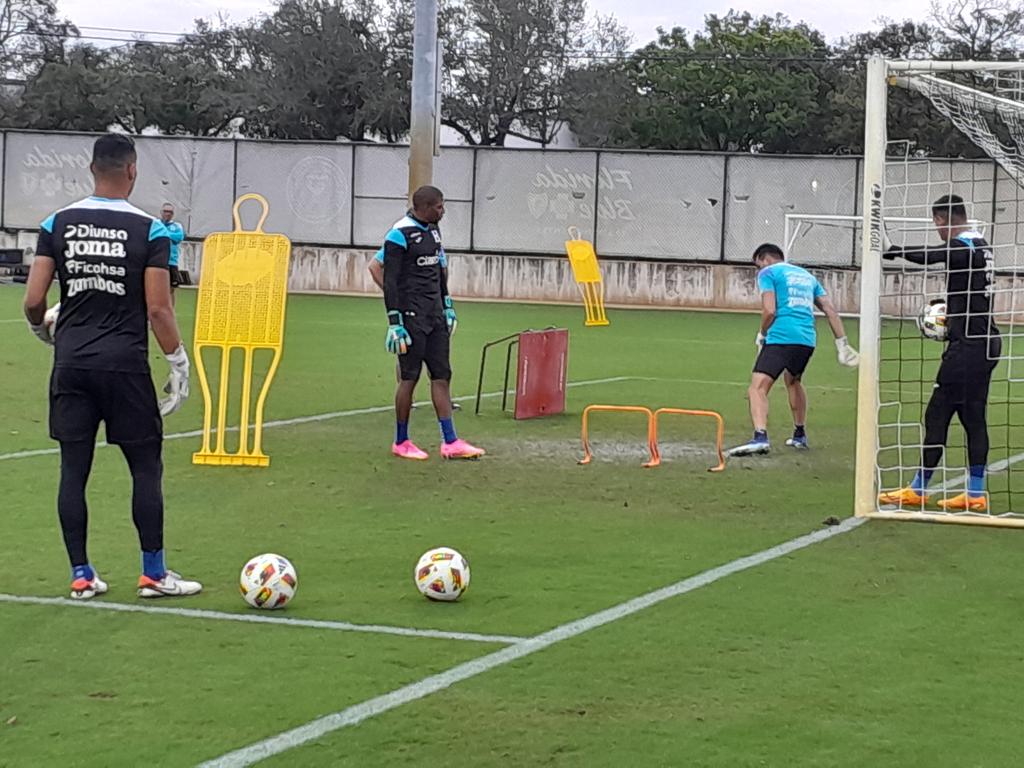 oscarbebeto's tweet photo. 🔥🛑Tuve el privilegio de encontrar en predios del Inter Miami al excapitán del Barcelona y ahora jugando en la MLS,  Sergio Busquets. https://t.co/467MTy62z8