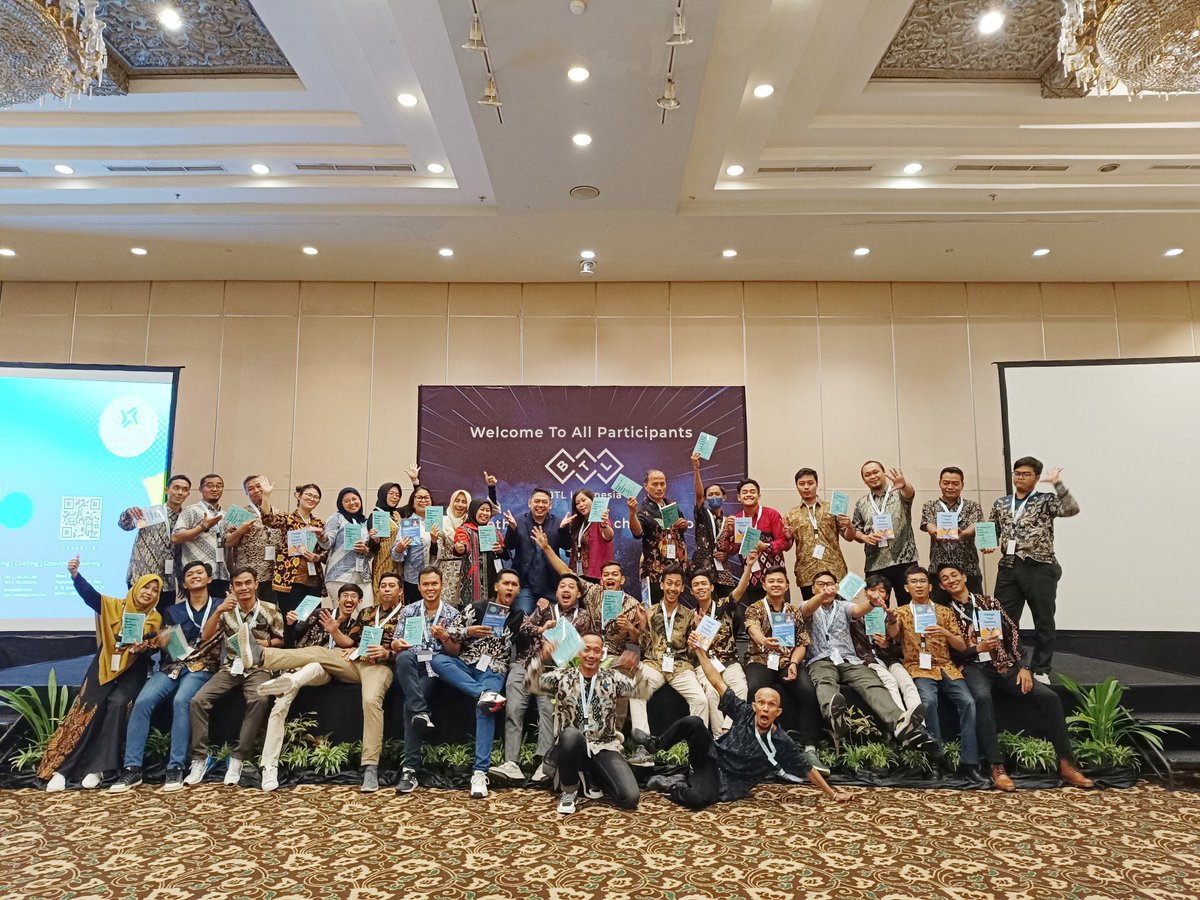 JazakYA's tweet photo. Conducting Powerful Motivation Training at National 2024 Kick-off Meeting.
Congrats to all Learners and Leaders.
#motivation #training #motivationtraining #leadingteam #motivasi #nsc2024 #asc2024 #author #bestsellingbook #salesforcedevelopment https://t.co/Wy0n5Pql2T