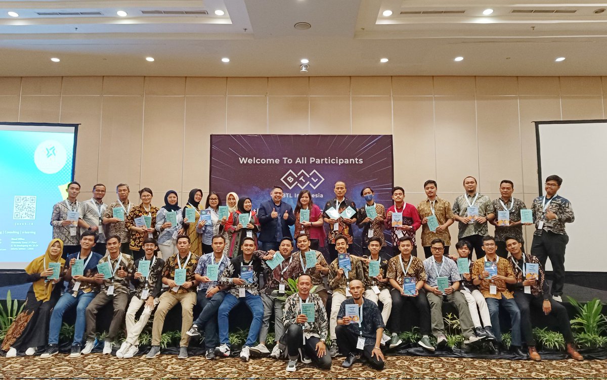 JazakYA's tweet photo. Conducting Powerful Motivation Training at National 2024 Kick-off Meeting.
Congrats to all Learners and Leaders.
#motivation #training #motivationtraining #leadingteam #motivasi #nsc2024 #asc2024 #author #bestsellingbook #salesforcedevelopment https://t.co/Wy0n5Pql2T