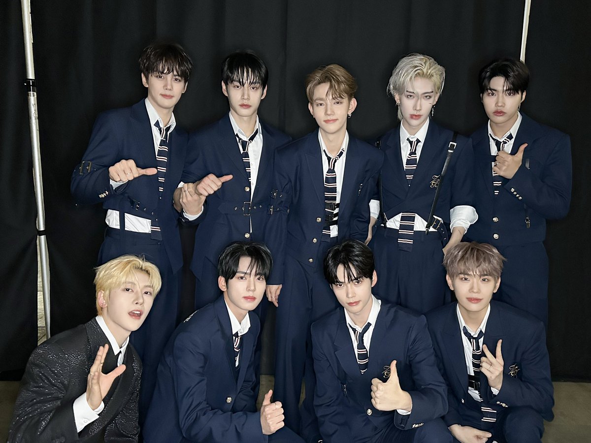 suunghanbin's tweet photo. The night at Circle Chart Music Award was so beautiful. From MC Matthew shining presence, to the ninth ROTY win and Hao Hyung secured VIAJE Global Popularity Award as the first foreign Idol. Thanks to ZEROSE for making this night so perfect. https://t.co/5cFjlfW9GN