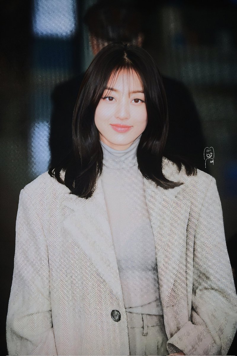 YuangleJYJH's tweet photo. 240117 프리뷰

' 🐈‍⬛🐈‍⬛ '

#TWICE #트와이스 #トゥワイス #지효 #JIHYO #ジヒョ https://t.co/JY5YH3d0hl