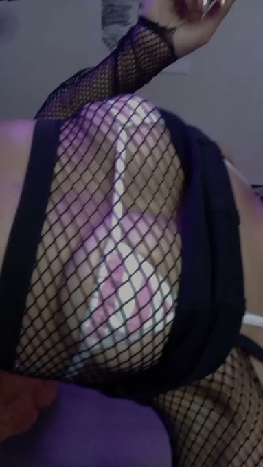 Me crecieron las tetas https://t.co/Nx9gRAtOFh<a href="/tag/rt"class="tags"><span>#rt</span></a>