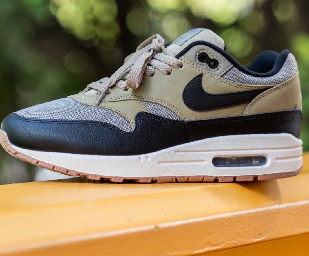 nike air max 270 womens dark stucco