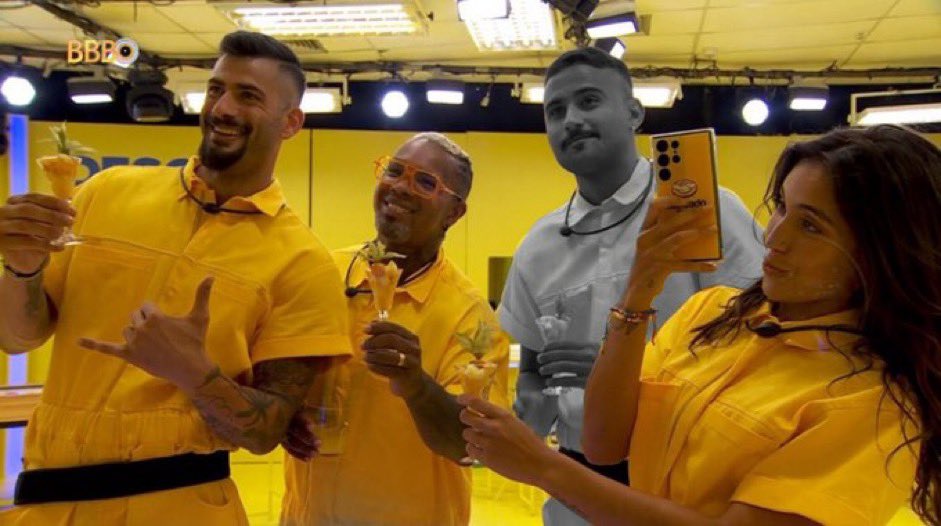 euovitinn's tweet photo. agora só falta 3 dessa foto 🗣️🗣️ #bbb24 https://t.co/rCoqEKlTf6
