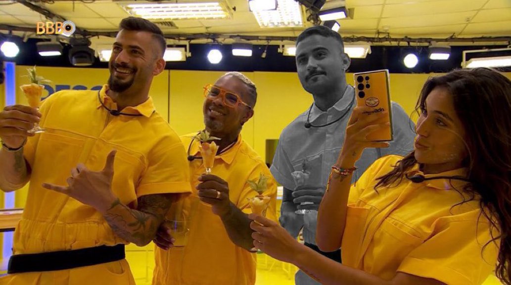 luscas's tweet photo. quem foi? https://t.co/kkLdLEbgRm