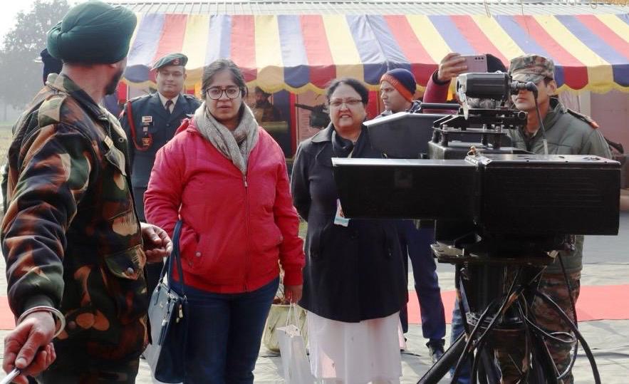 westerncomd_IA's tweet image. #InServiceToTheNation
#MediaInteraction

#VajraCorps organised a constructive &amp;amp; insightful interaction with Media Houses for better coordination and synergy. Emphasis was on pivotal partnership &amp;amp; positive contribution to the nation.

#DefendersOfPunjab
@adgpi
@spokespersonMoD