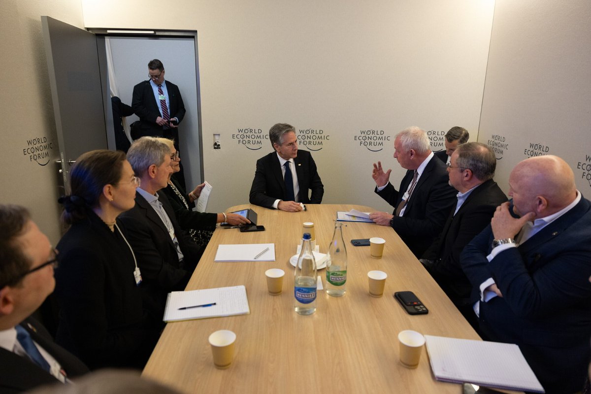 At @wef in Davos, I met with global union federation leaders representing millions of workers. Promoting workers’ rights is key to the advancement of sustainable economic growth for worker empowerment in the United States and abroad.