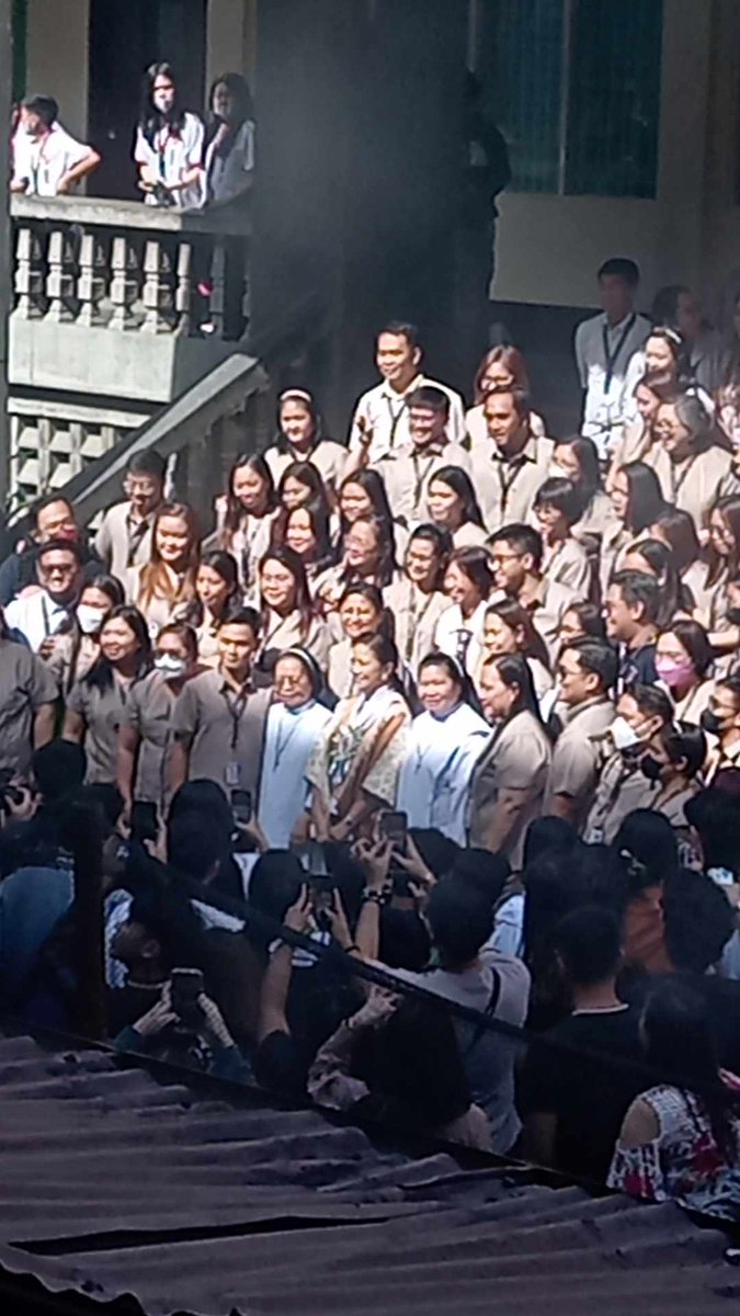 bringzcart's tweet photo. @lenirobredo at sct^^ I'm so happy to see her in person🥹 https://t.co/D99hnrkM7c