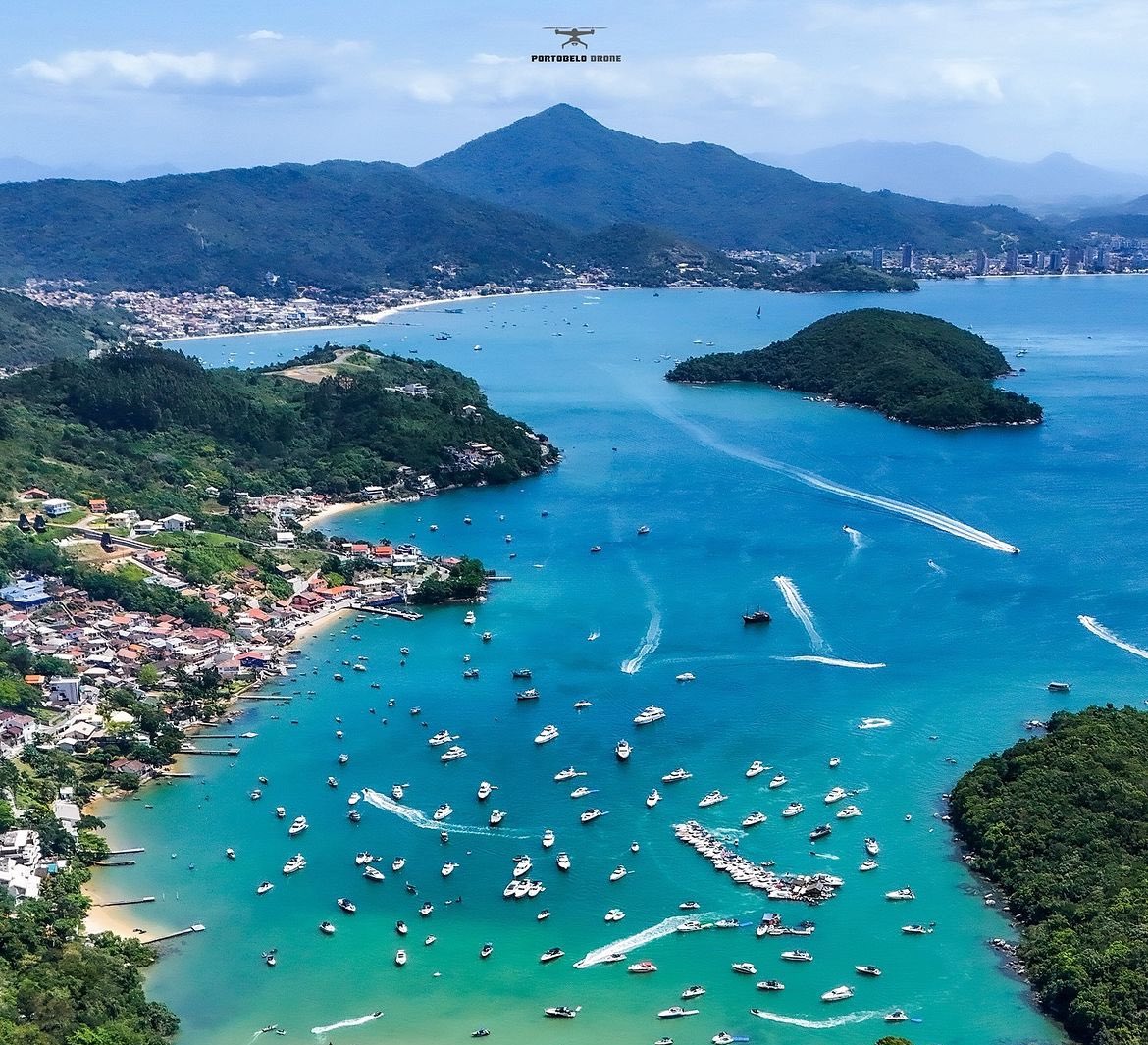 pbmgoficial's tweet photo. Quanto você acha que uma pessoa precisa ganhar pra viver bem em Porto Belo ? https://t.co/XLu4tZry5U