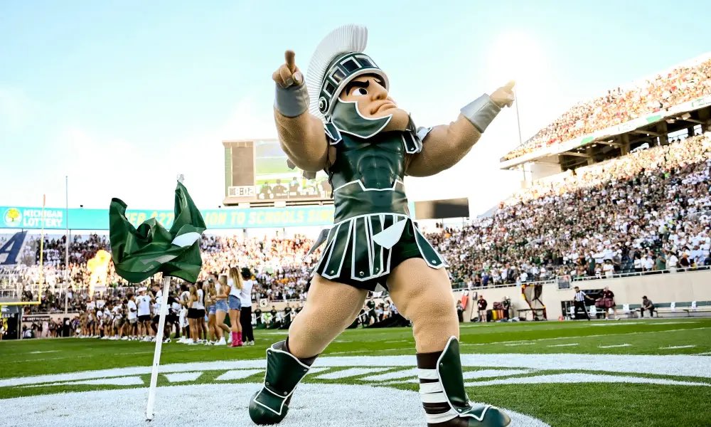 After a great talk with @FBCoachM I am blessed and honored to receive an offer from Michigan State University!!! #AGTG ✝️ #Jury @BishopGormanFB @GregBiggins @BrandonHuffman @BlairAngulo @ChadSimmons_ @adamgorney @wilson_utu @AneUtu