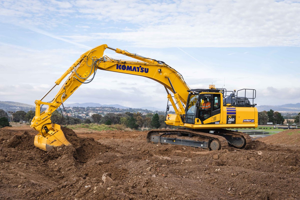 Komatsu_Aus's tweet photo. Experience the formula for maximum productivity: protection + precision + performance. iMC 2.0 technology minimises over-excavation, ensuring every pass counts. View the latest offer: https://t.co/iMvB44D5eK
#KomatsuExcavators #SmartConstruction#SmartExcavation #iMCProductivity https://t.co/EuVmJvw0Zr