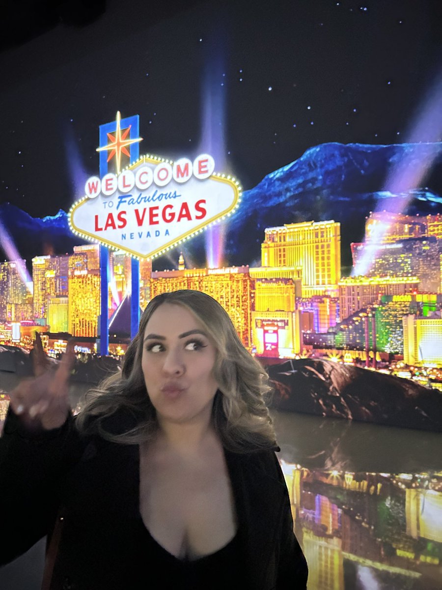 Fernieislas's tweet photo. Vegas. https://t.co/GOwJonFg97