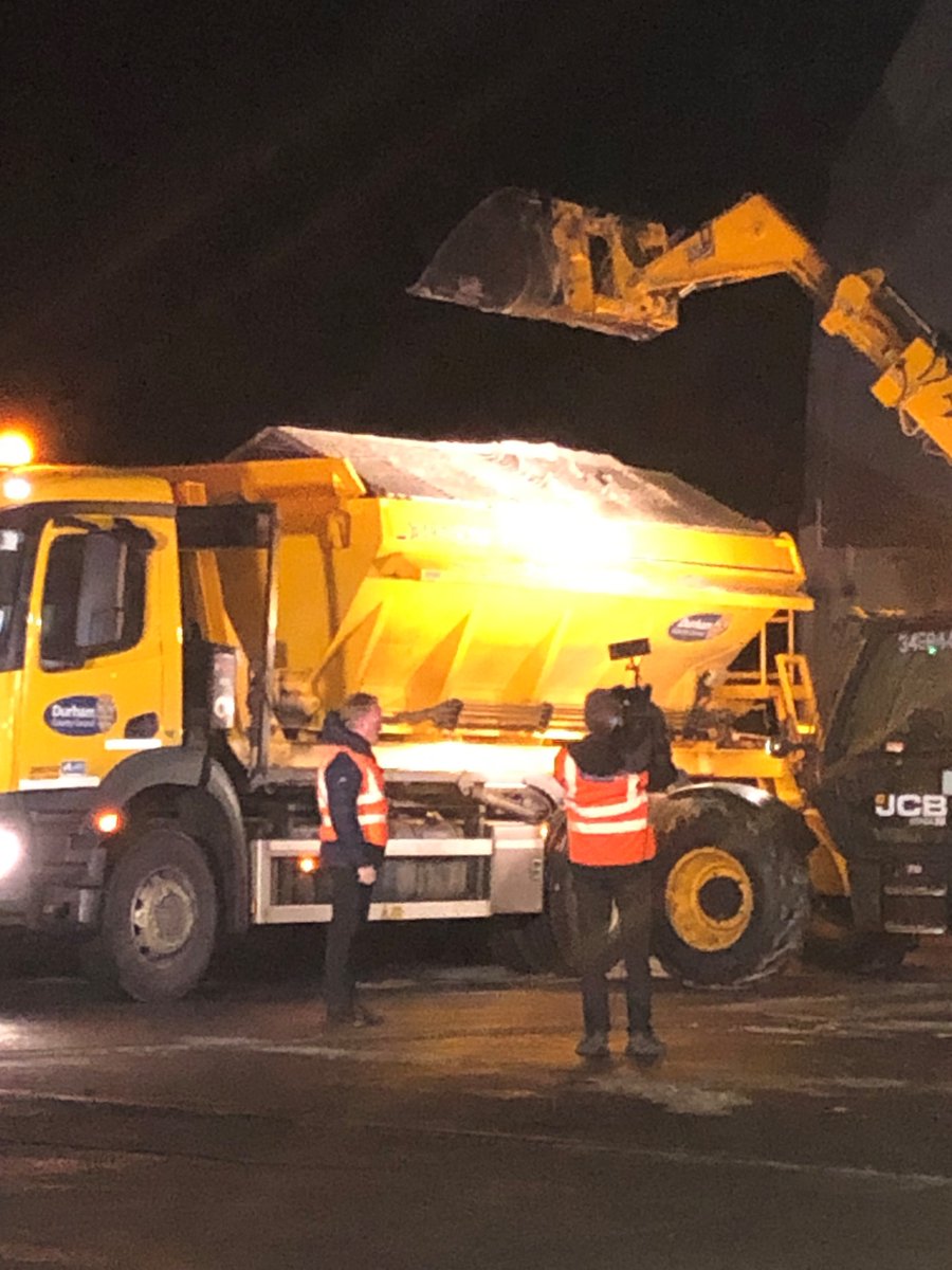 Our gritting team at Wolsingham Depot have some visitors this morning from @BBCBreakfast! @JohnMag20 is doing live broadcasts from the depot, giving viewers a sneak peek into our winter maintenance process.