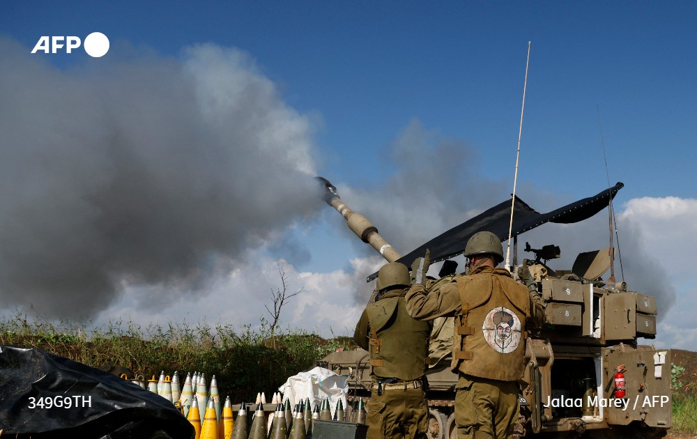🎧 Depuis le début de la guerre entre Israël et le Hamas, les échanges de tirs sont quotidiens entre l’armée israélienne et le Hezbollah libanais, faisant craindre une extension du conflit au Liban. Décryptage dans notre podcast #SurLeFil #AFP 

➡️ u.afp.com/HezbollahGaza