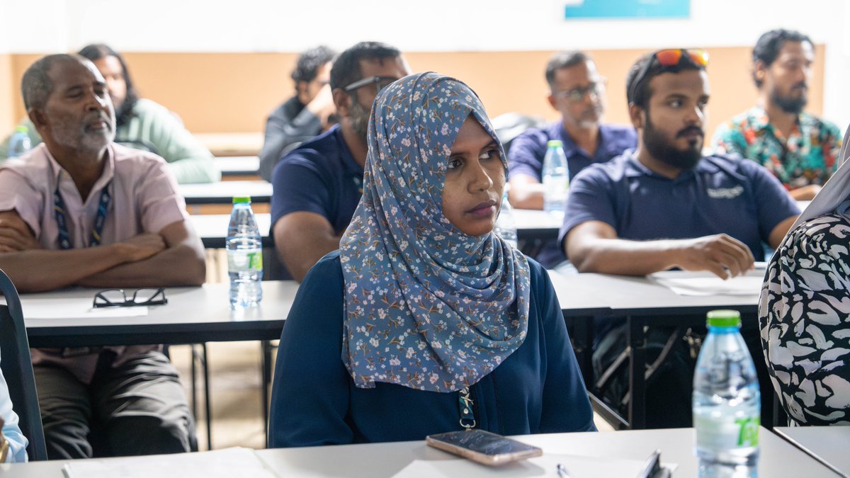 MACL, in collaboration with @HPA_MV, conducted a session on the prevention of vector-borne diseases. Boosting knowledge and understanding of effective vector control measures, including fumigation strategies. 👥 🦟#HealthAndSafety #VectorControl