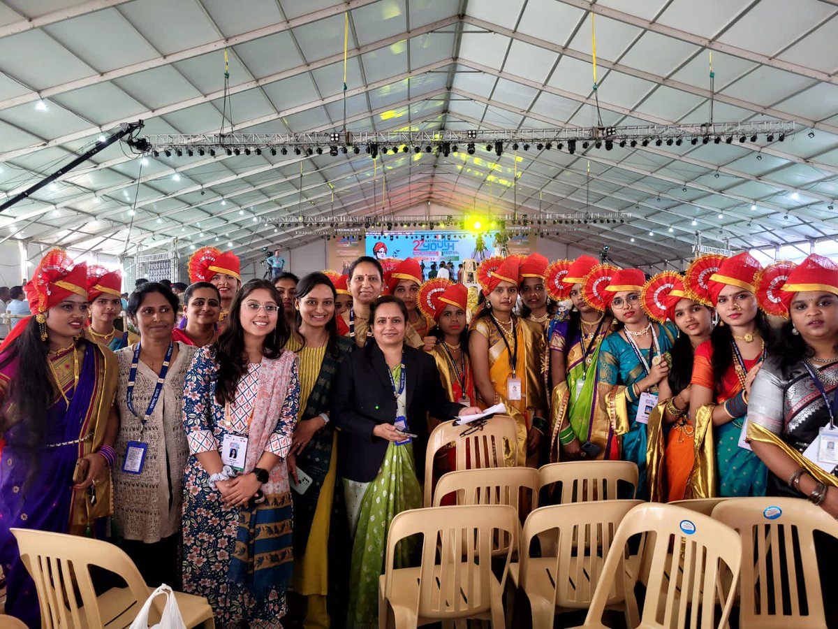 Our volunteers, Bishal Sarkar, Katyani and NSS awardee Sh. Anuj had the privilege of experiencing the inaugural ceremony of the 27th National Youth Festival,in presence of Sh. Narendra Modi #NSS #NSUT #NYF #NSSIndia #AnuragThakur #NationalYouthFestival #NSUTDelhi #NYF2024 #Modi