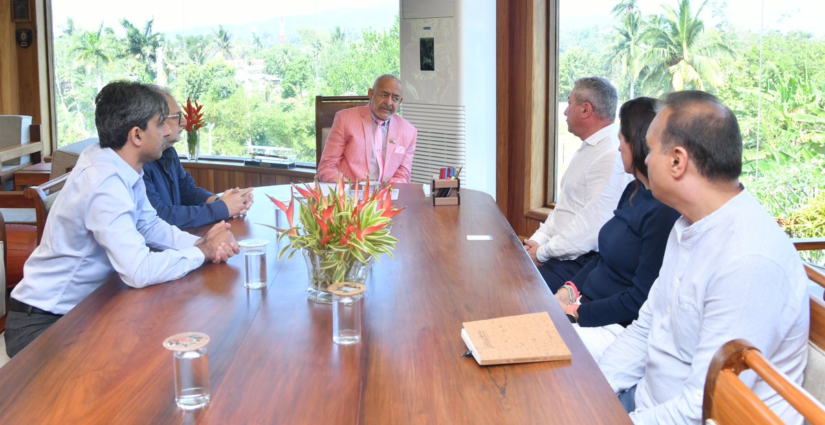 MediaRN_ANI's tweet photo. #Gateway2IndoPacific

Sr. Management representing #Tourism &amp; #Hospitality segments of @acciandaman and International Chartered Flight Operator @AlpitourWorld called on @Admiral_DKJoshi today at #RajNiwas. (1/2) https://t.co/RoLRKlsABF