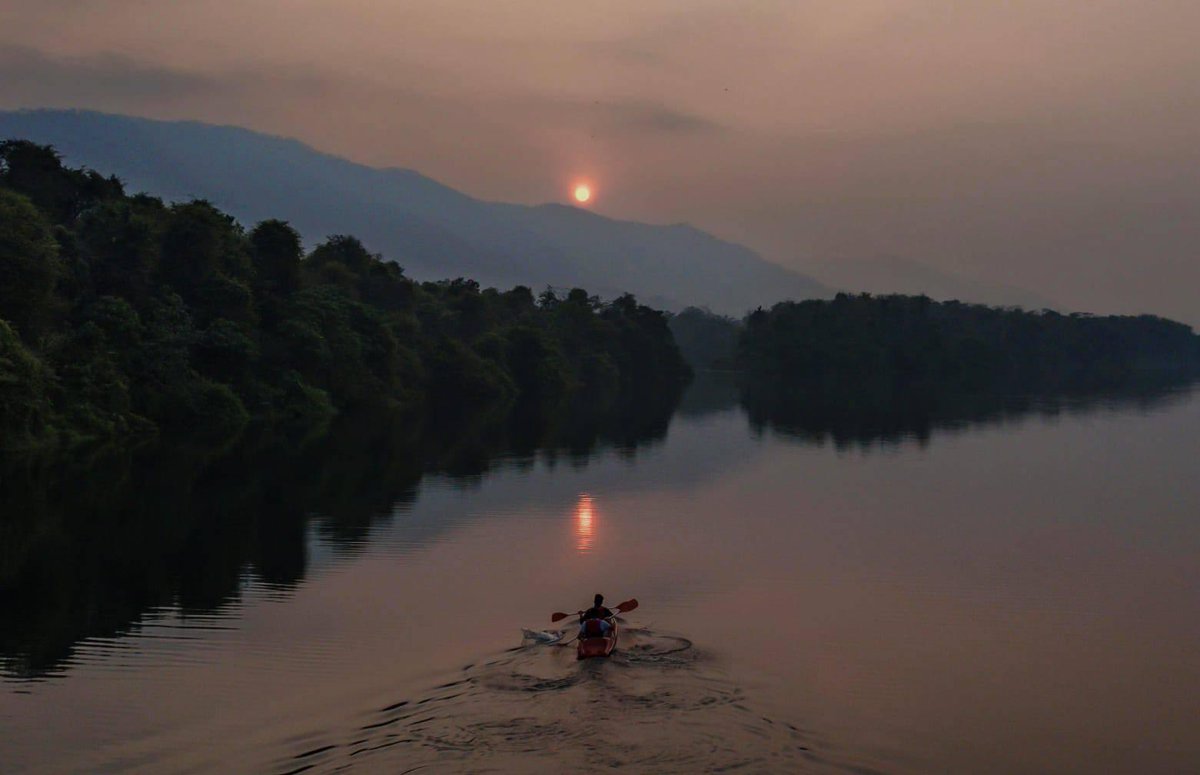 'Embark on a tranquil journey at Amritara Riverside Luxury Tents. Glide through the serene waters with kayaking, bask in the soulful nature during sunset, and relish the peaceful ambiance by the river. 🚣‍♂️🌅🏞️ #RiversideEscape #KayakingAdventure #NatureSerene'