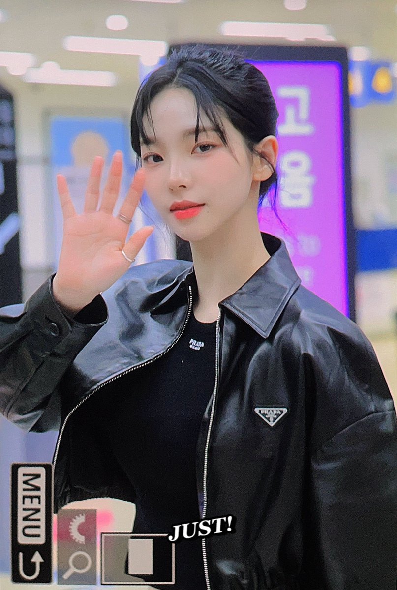 just_0411's tweet photo. 240117 ICN 한국🤩 #카리나 #Karina #에스파 #aespa https://t.co/Yk1mnvp5w4