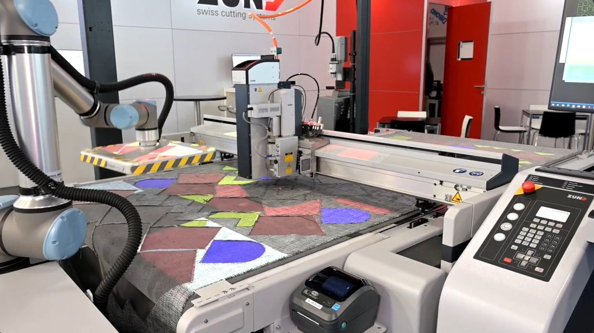 JEC World: Zünd highlights digital excellence for the smart factory!
At the @JECComposites 2024 (booth S57 hall 5), Zünd will be on hand as the leading provider of complete solutions for digital cutting in the composites industry. 
#zundcutter #jec2024 #smartfactory #composites