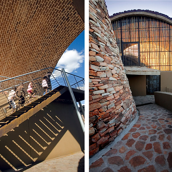 afromorphism's tweet photo. MAPUNGUBWE INTERPRETATION CENTRE

 📍Limpopo, South Africa.

The Centre draws inspiration from motifs at Mapungubwe Hill, a World Heritage site. It features ten free-form vaults, the largest spanning 14.5 meters, arranged in a triangular layout with ramped walkways. https://t.co/QQ2BcGDIzC