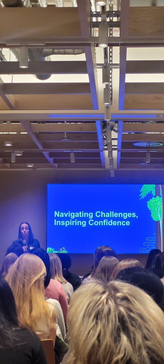 "Be the change you want to see"  Mel Stevenson of <a href="/sabiogroup/">Sabio</a> inspiring confidence at last night's <a href="/LonSFWiT/">London Salesforce Women in Tech</a>  meetup.  Always learning!!  

#LonSFWiT   #salesforce #trailblazercommunity