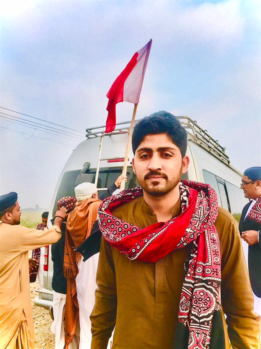 ھلي آء ساٿي ته ھلون سن ڏي جتي 
جيء جرڪن دليون ڌوپجن.......!!!!!!❤❤

17 جنوري هر وک سياسي قعبي  سن طرف 

#TributetoSainGMSyed
❤🔥✌