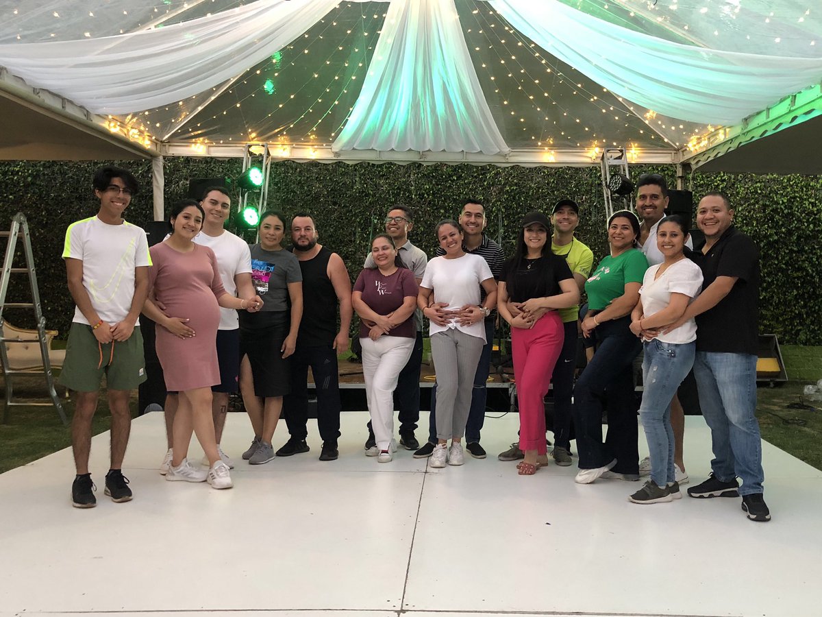 conritmo_dance's tweet photo. 💍 Bellas imágenes meses atrás, del #matrimonio de Christian &amp; Ma Elena quienes ensayaron con nosotros sus #coreografías de #vals y de #cortedehonor. Gran experiencia con esta linda pareja.
🙌 Gracias amigos. Muchas felicidades.

🅾️ Próximamente en YouTube #loja #ecuador 2023 https://t.co/lQJHN7RaQT