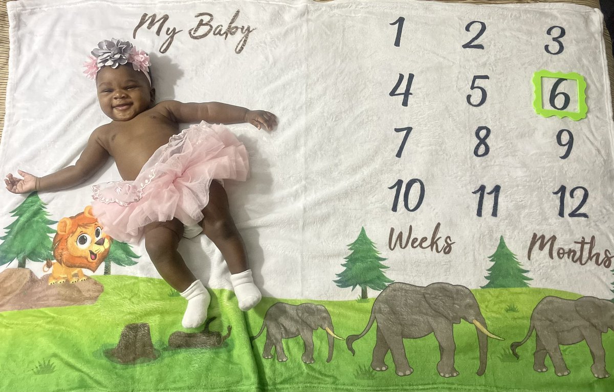 ScorpioChicDenz's tweet photo. Happy 6 months to my baby girl 🥰🥰🥰 https://t.co/Sc8c09dz2u