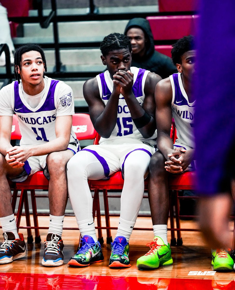 ThorntonBBall's tweet photo. 📸 @ShotwithSam 📸
@isaiahgreen_15 
@malikholton11 
#TTHS https://t.co/prFUKOaHiG
