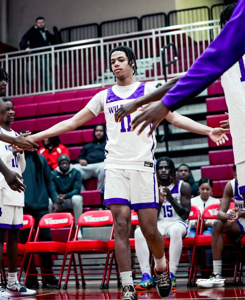 ThorntonBBall's tweet photo. 📸 @ShotwithSam 📸
@malikholton11 
#TTHS https://t.co/IwYefqJab5