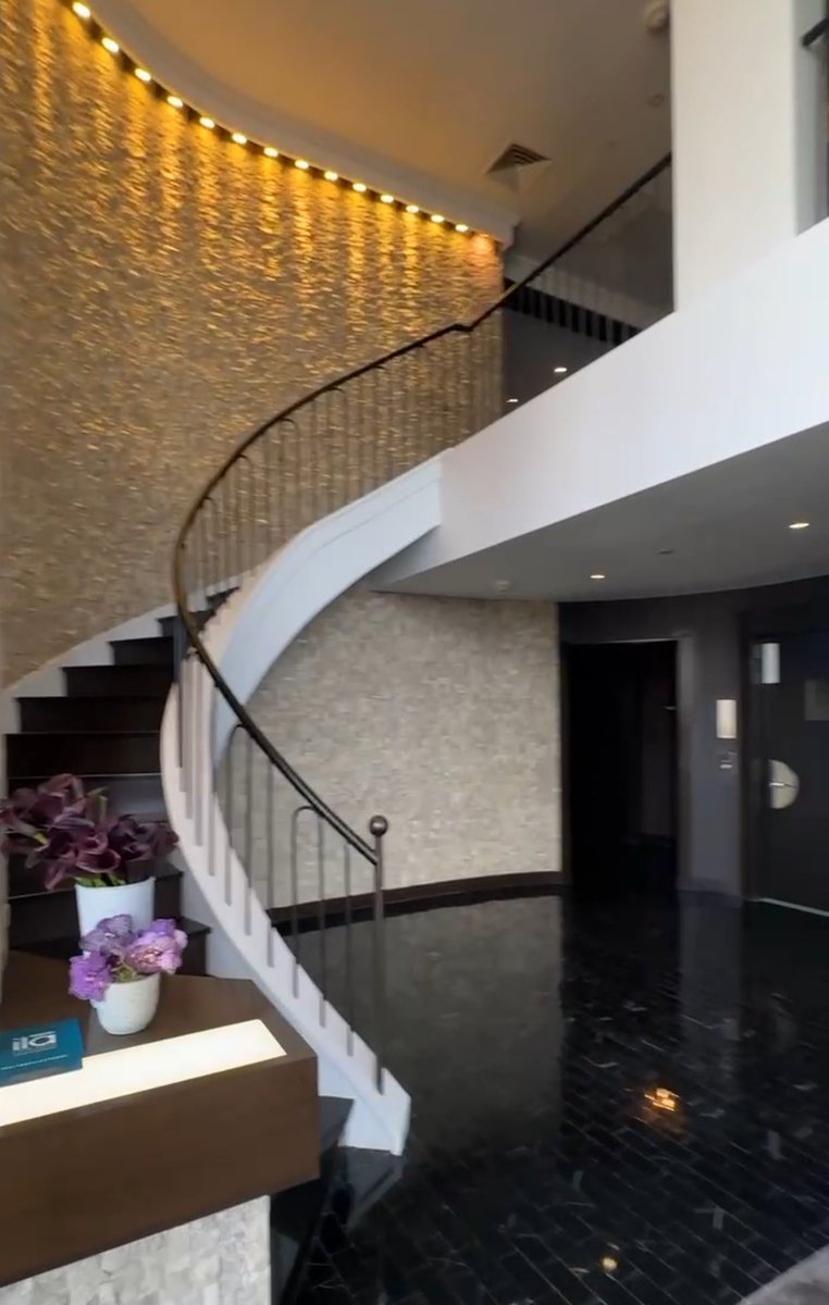 TransFundsIB's tweet photo. @lottenypalace Thank you for the amazing suite! https://t.co/o9Bw349SSB