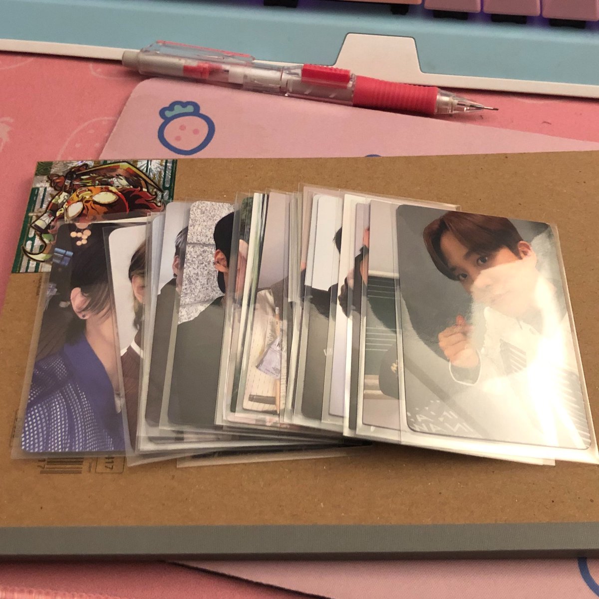 yeoyochan's tweet photo. !!!GIVEAWAY!!! (open WW)

in celebration of ATEEZ performing at COACHELLA let me send someone pcs! i should have every member on hand 

- follow me
- RT to enter 
- comment two members you would like pcs of (or i can send randomly)
- ends JAN 21 (pst) https://t.co/QaSfTv9DSK