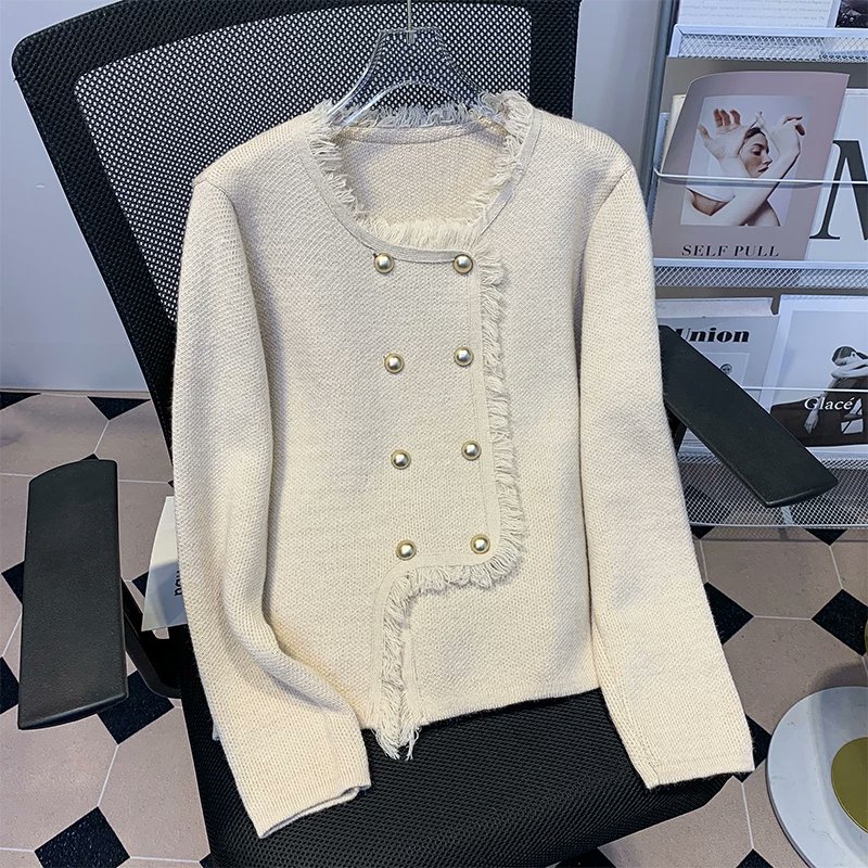 smgtysyg's tweet photo. pretty cardigan 

– a thread https://t.co/ls7BVqqEZi