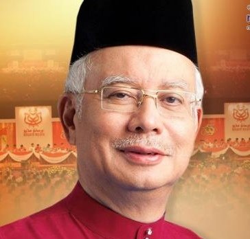 NikYahya2's tweet photo. SEMOGA DSN SIHAT SELALU... Orang nak cakap apapun cakaplah. Aku tetap mengingati jasanya tak terkira.Dah setahun 5 bulan di Kajang.Sebg pemimpin yg prihatin.Tentunya DSN merindui kita! Marilah kita berdoa semoga beliau sentiasa dlm kerahmatan Allah SWT.Amin! https://t.co/Ok6erjP4ob